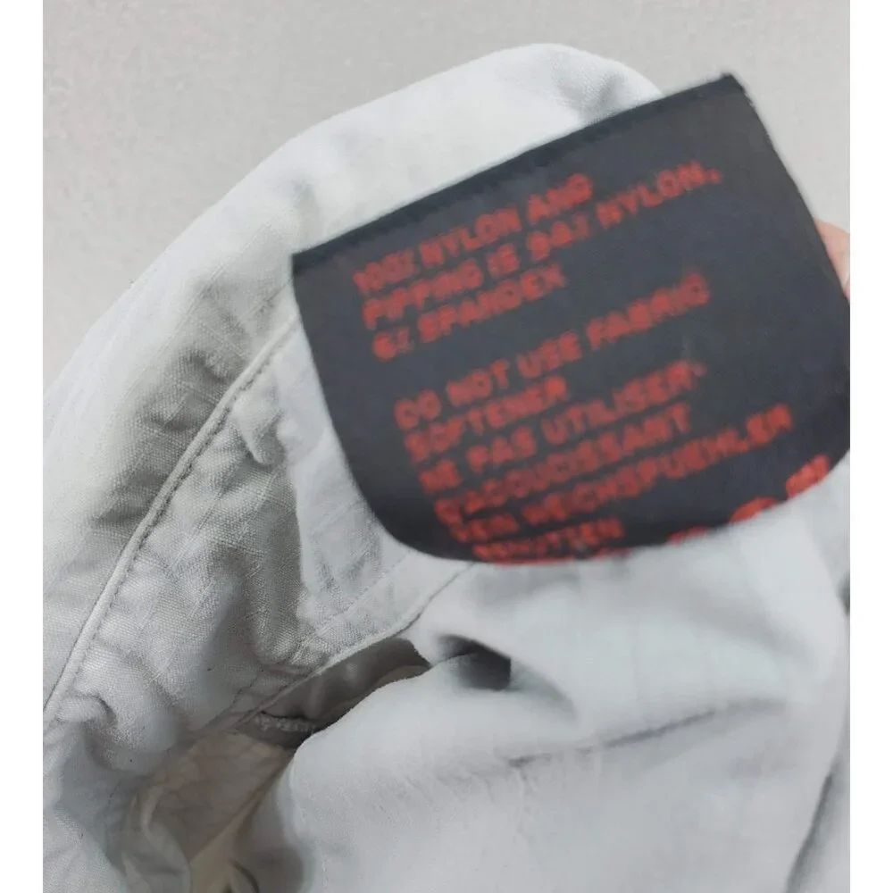 Mammut Gray Long Sleeve Men’s Size M Outdoor‎ Hiking Shirt Nylon Pockets Trail